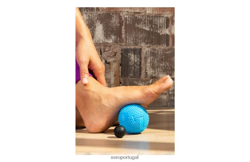 Xero Shoes estimule seus pés com a tecnologia naboso neuro ball Z684JJ247